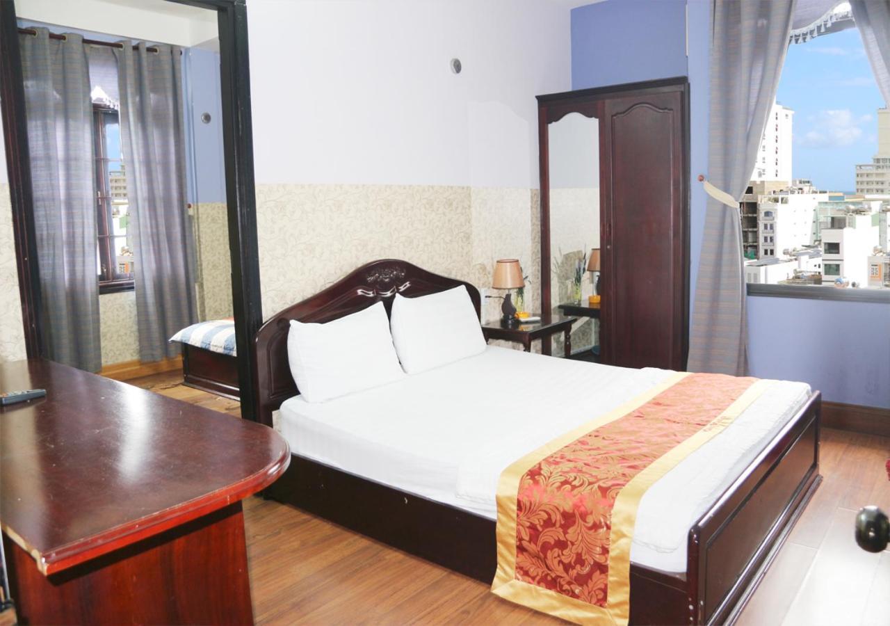 Ponys Hotel Nha Trang Exterior photo