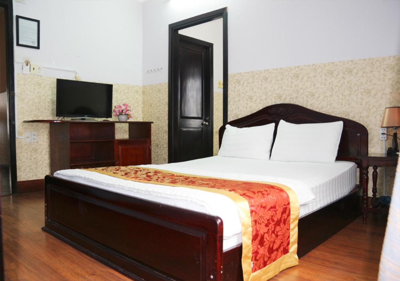 Ponys Hotel Nha Trang Exterior photo
