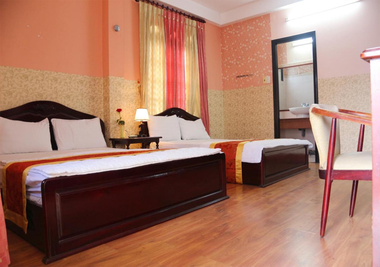 Ponys Hotel Nha Trang Exterior photo