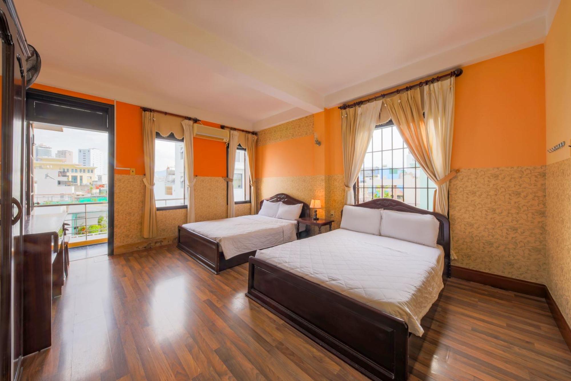 Ponys Hotel Nha Trang Exterior photo
