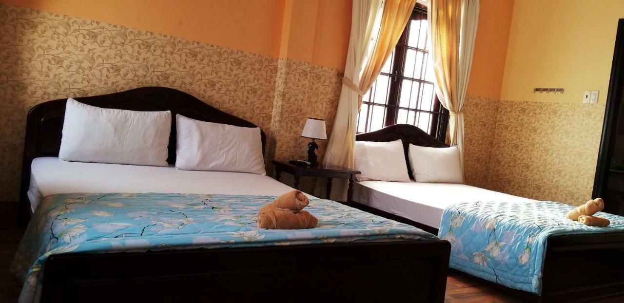 Ponys Hotel Nha Trang Exterior photo
